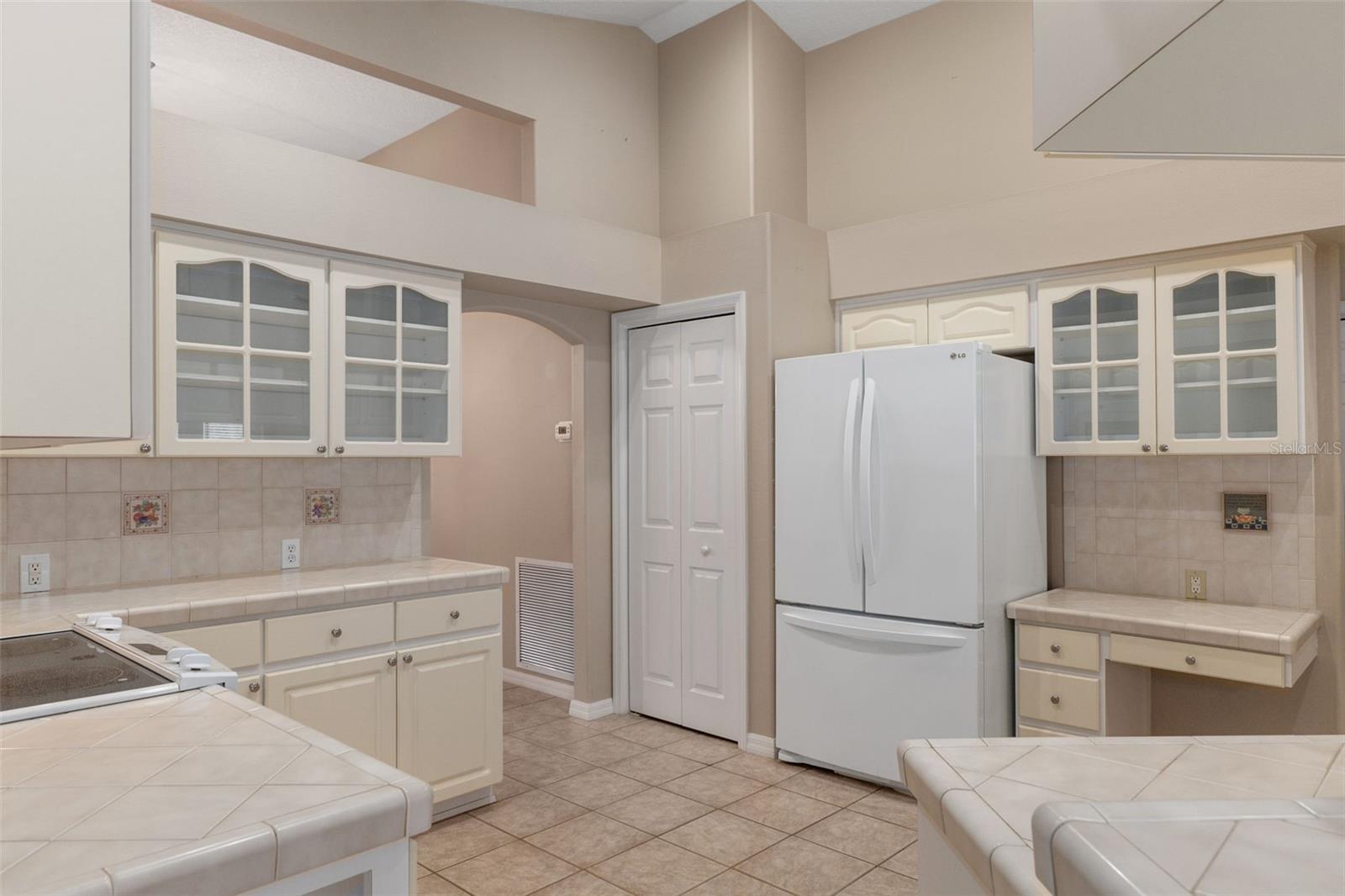 Image 19 of 87 For 3337 Yacht Terrace