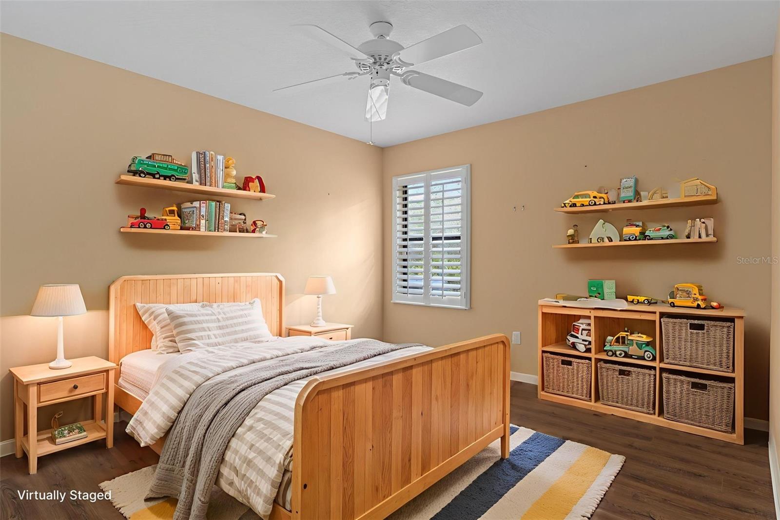 Image 39 of 87 For 3337 Yacht Terrace