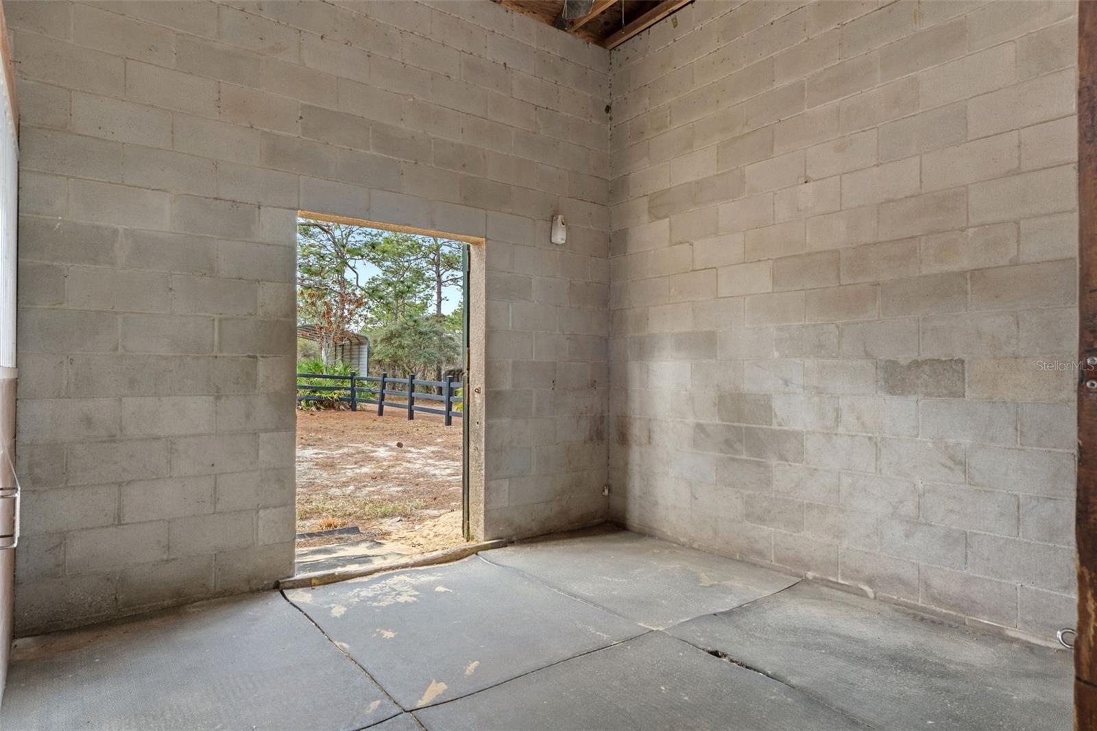 Image 69 of 87 For 3337 Yacht Terrace