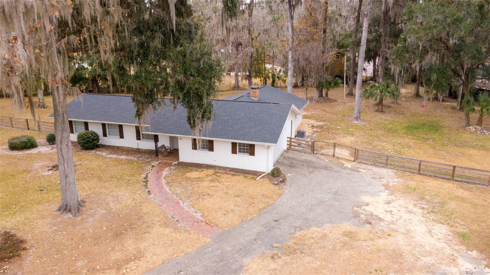 Image 11 of 82 For 411 36th Place