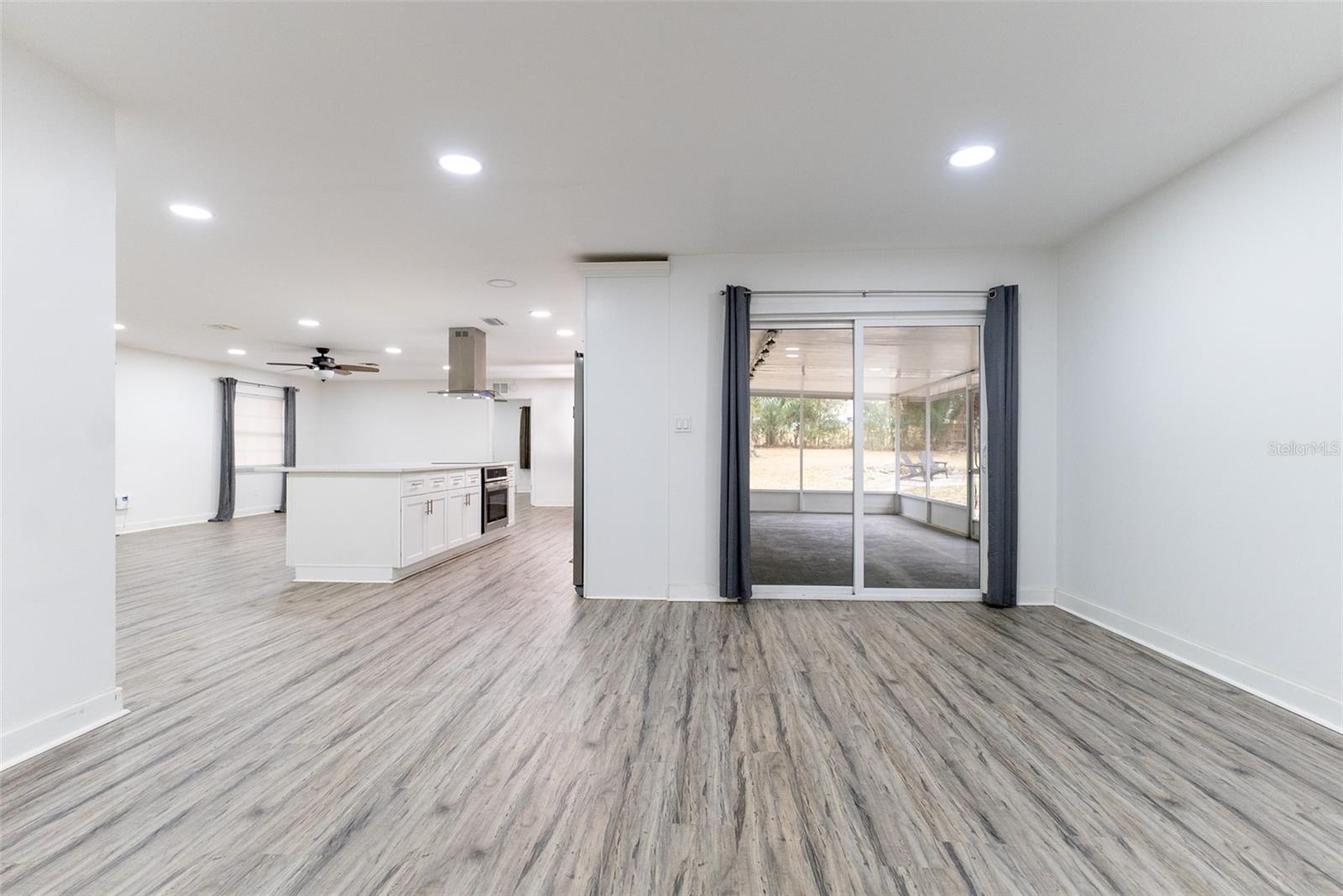 Image 27 of 82 For 411 36th Place