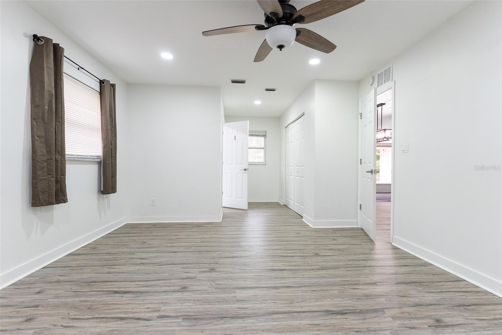 Image 34 of 82 For 411 36th Place