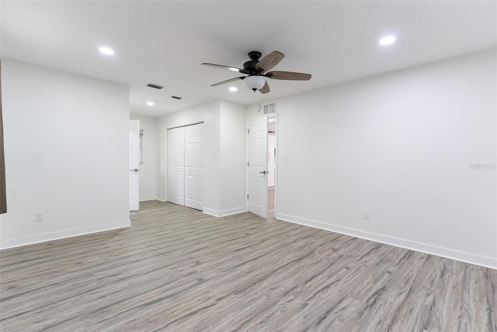 Image 35 of 82 For 411 36th Place