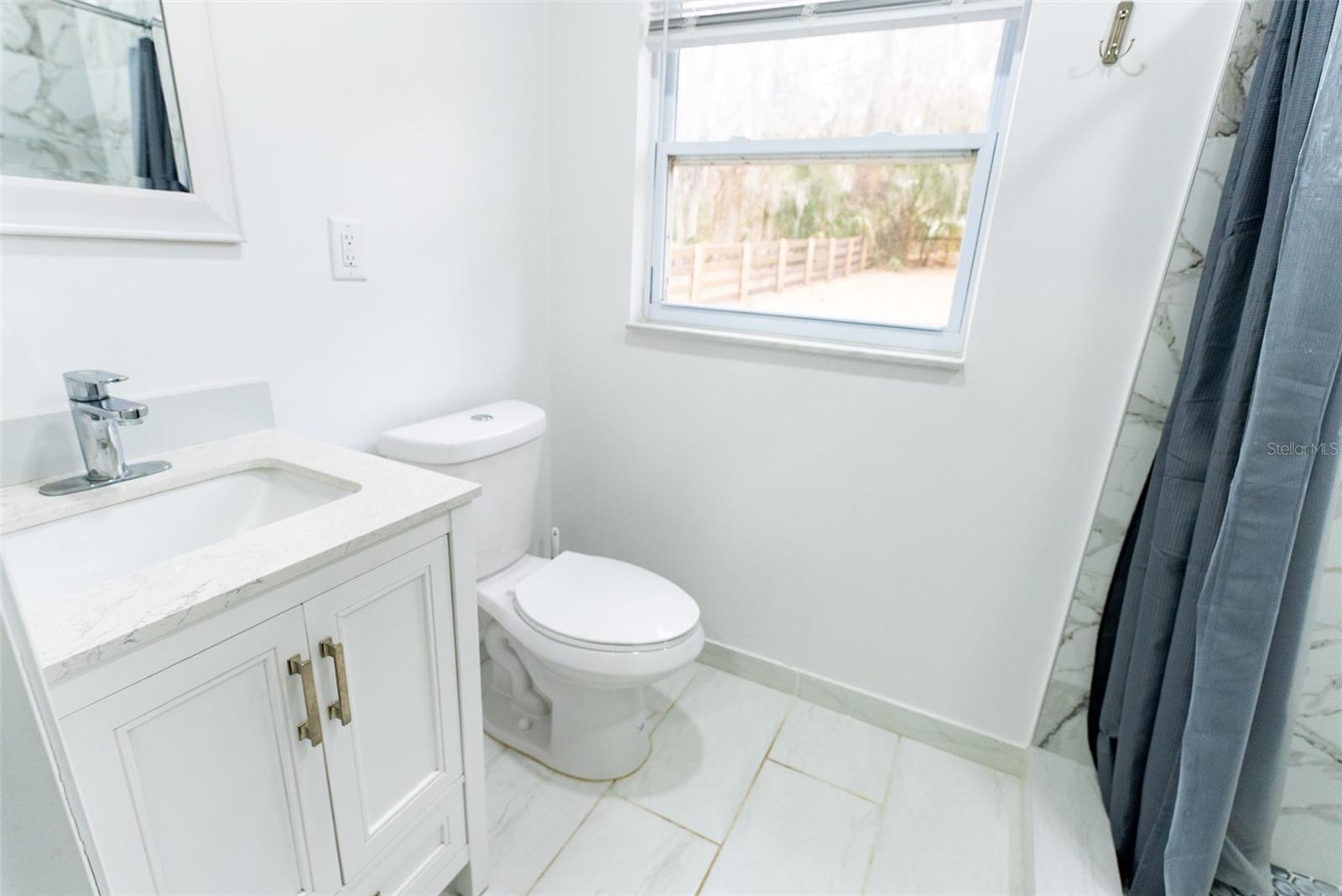 Image 40 of 82 For 411 36th Place