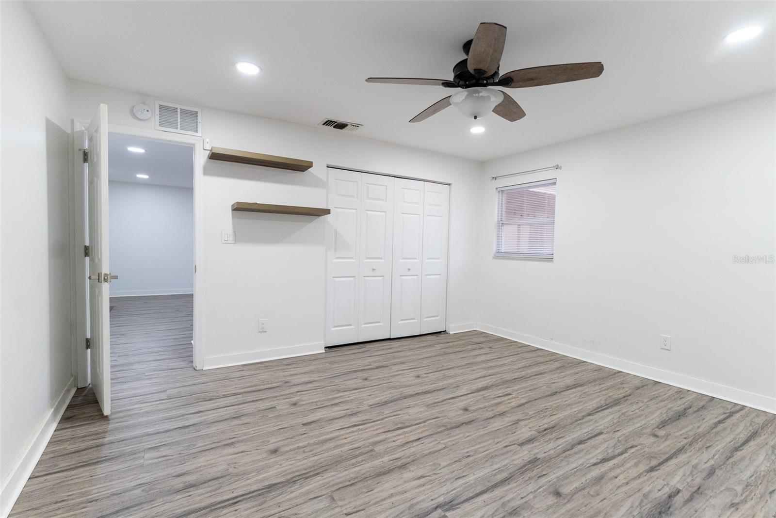 Image 47 of 82 For 411 36th Place