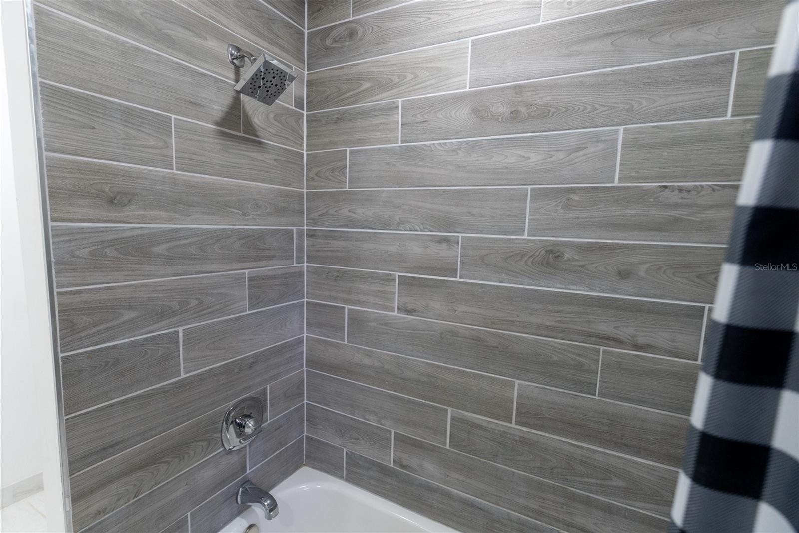 Image 57 of 82 For 411 36th Place