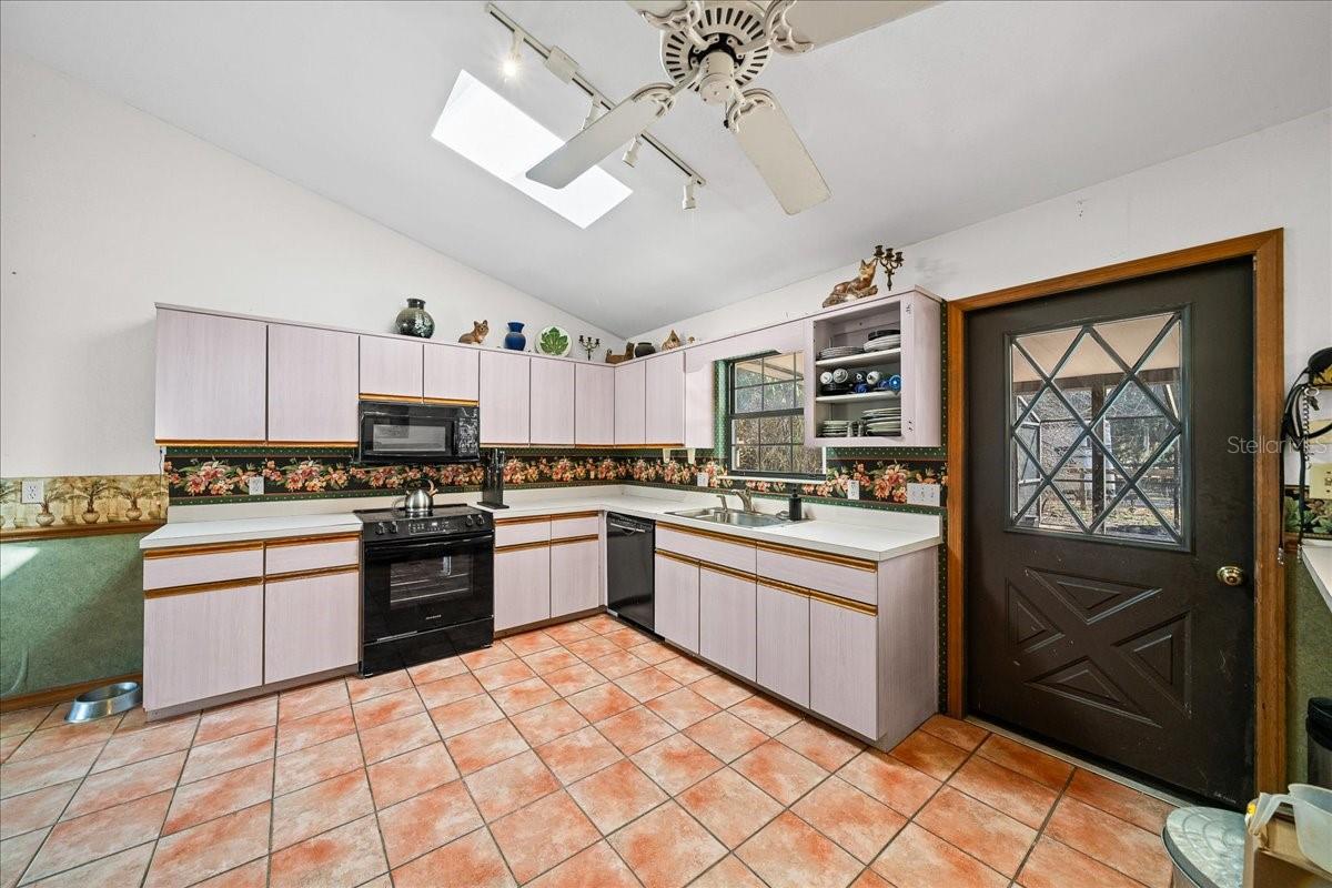 Image 17 of 50 For 750 91st Place