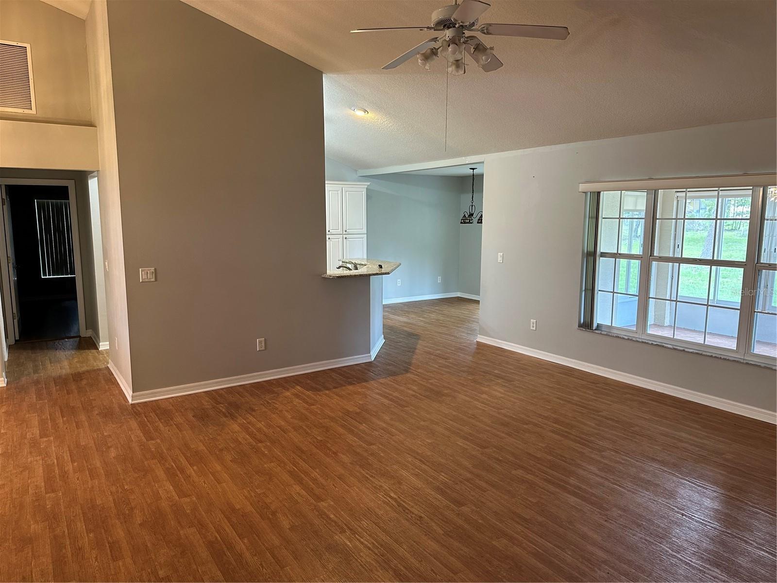 Image 2 of 12 For 4915 111th Place Road