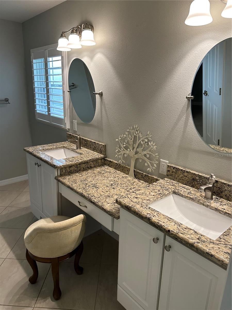 Image 6 of 12 For 4915 111th Place Road