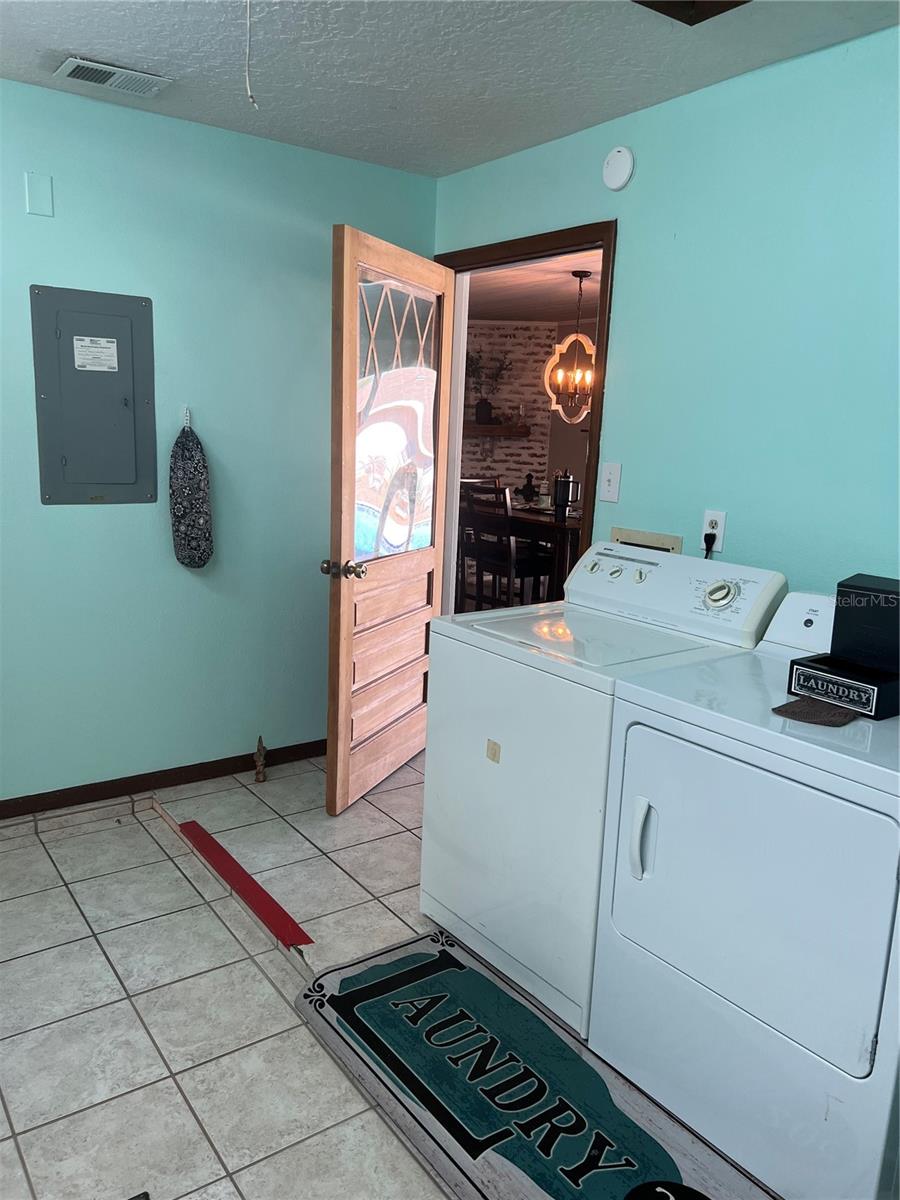 Image 22 of 100 For 5561 5th Place