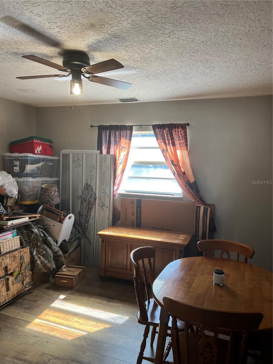 Image 23 of 100 For 5561 5th Place