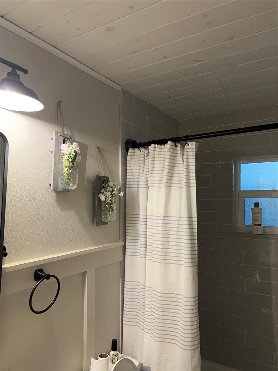 Image 34 of 100 For 5561 5th Place