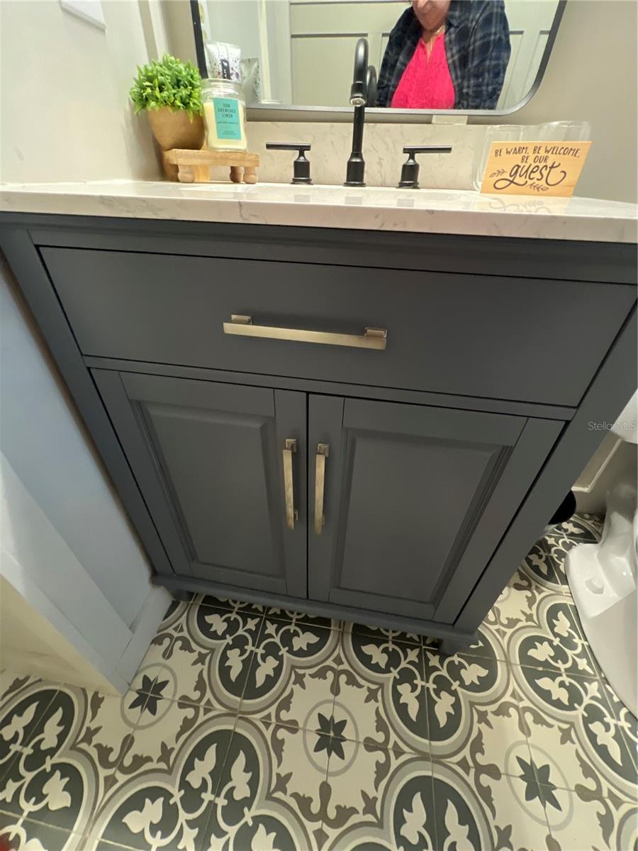 Image 36 of 100 For 5561 5th Place