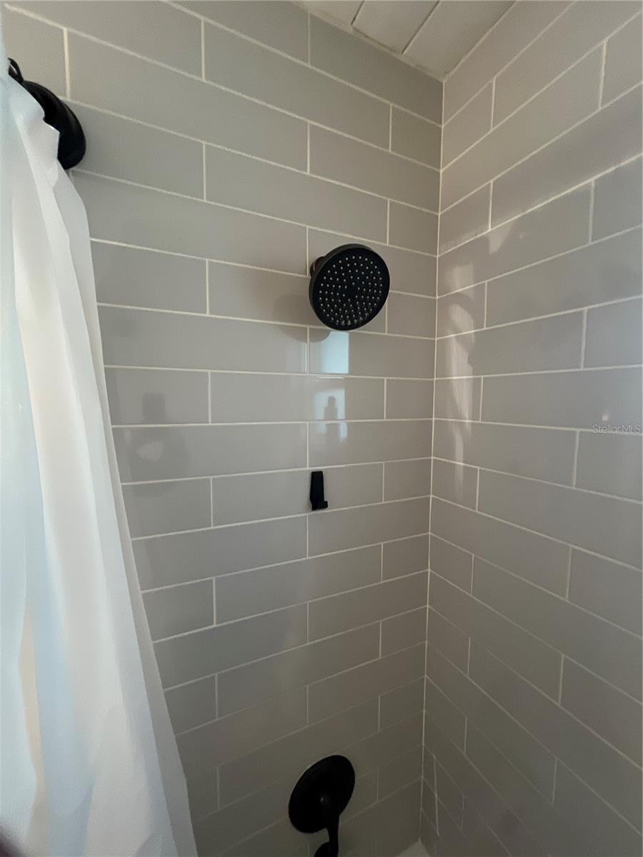 Image 39 of 100 For 5561 5th Place