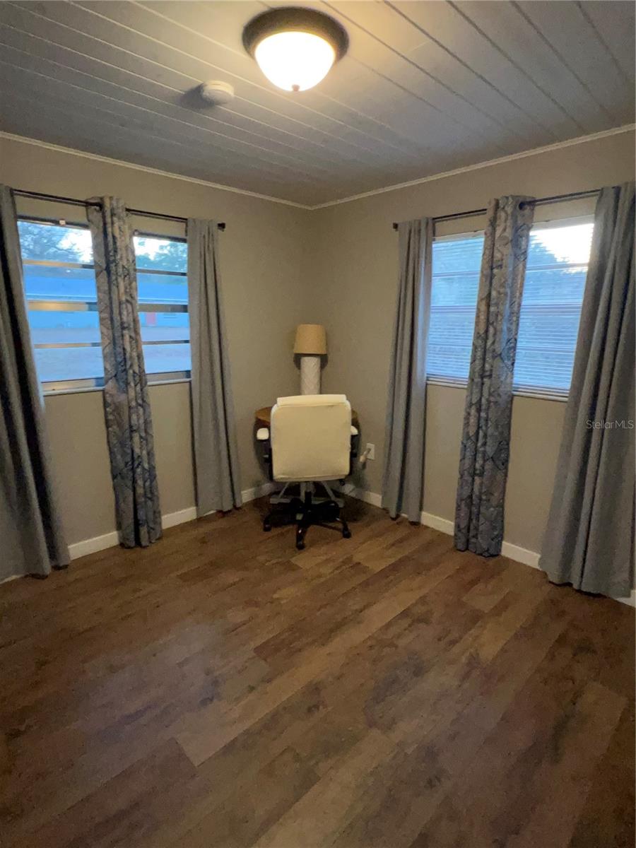 Image 49 of 100 For 5561 5th Place