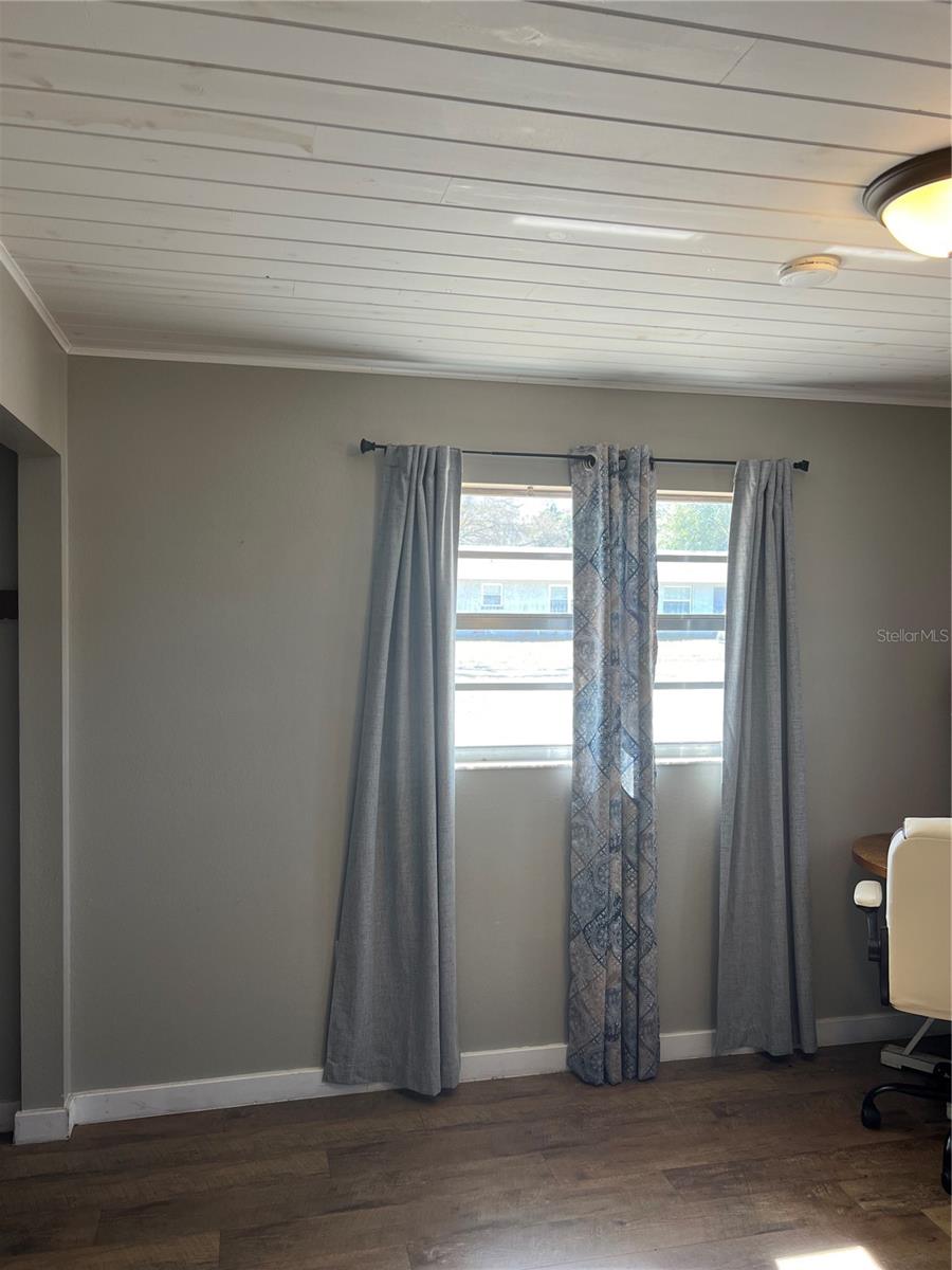 Image 53 of 100 For 5561 5th Place