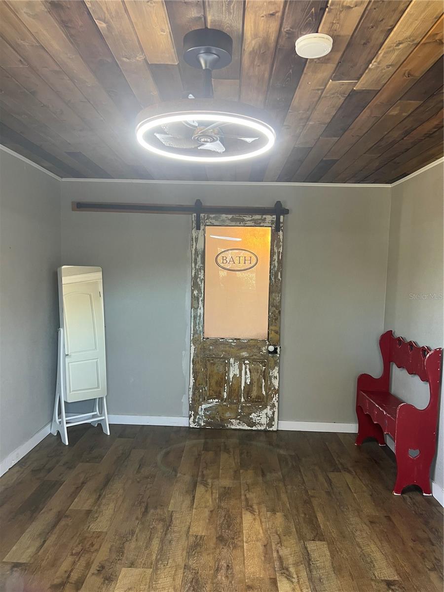 Image 62 of 100 For 5561 5th Place