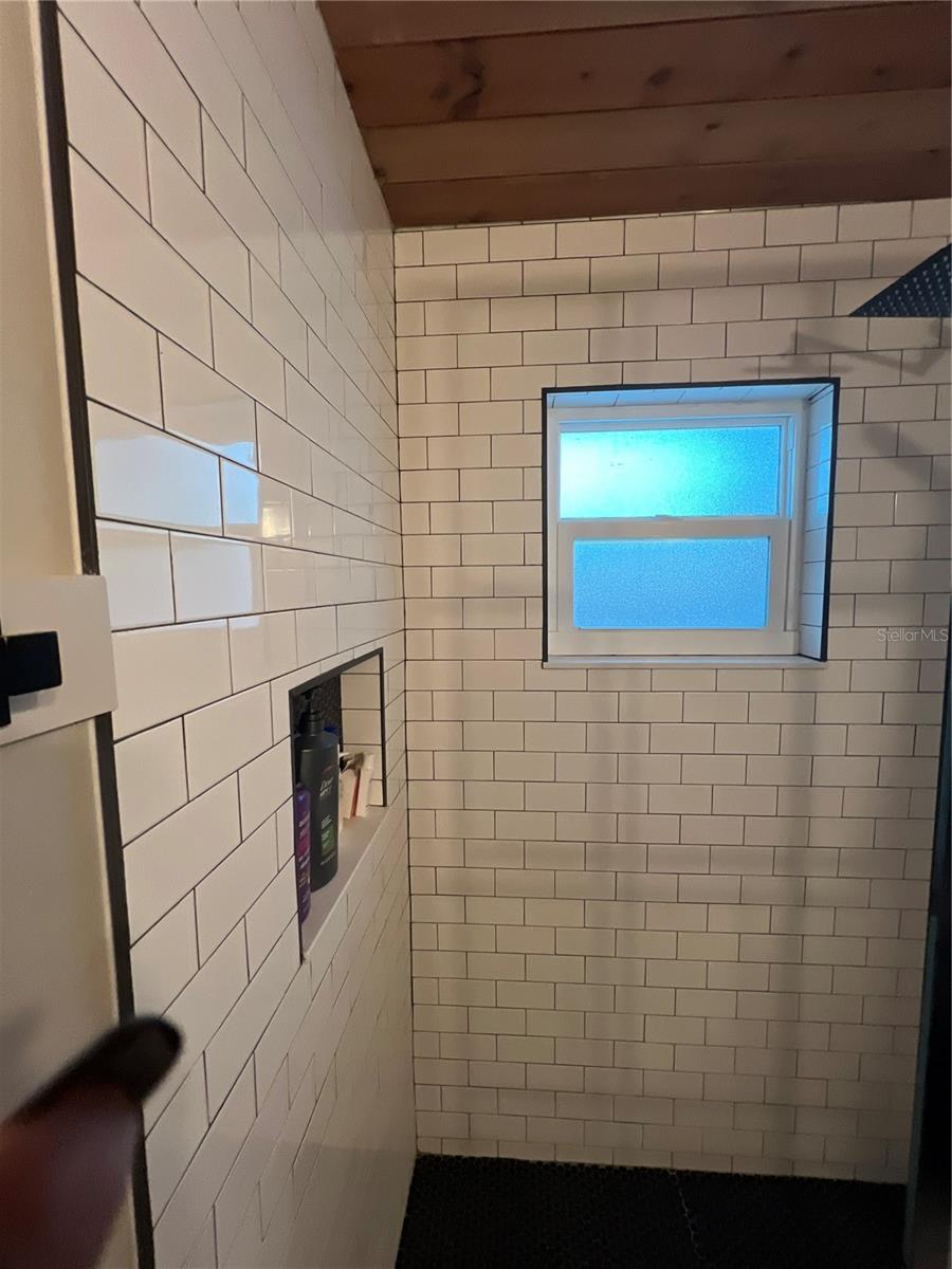 Image 66 of 100 For 5561 5th Place