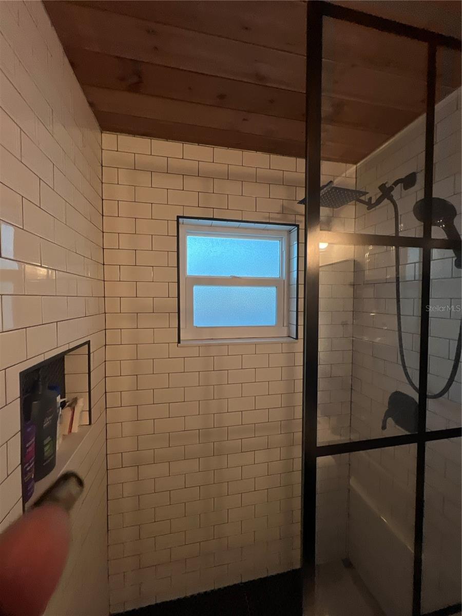 Image 68 of 100 For 5561 5th Place