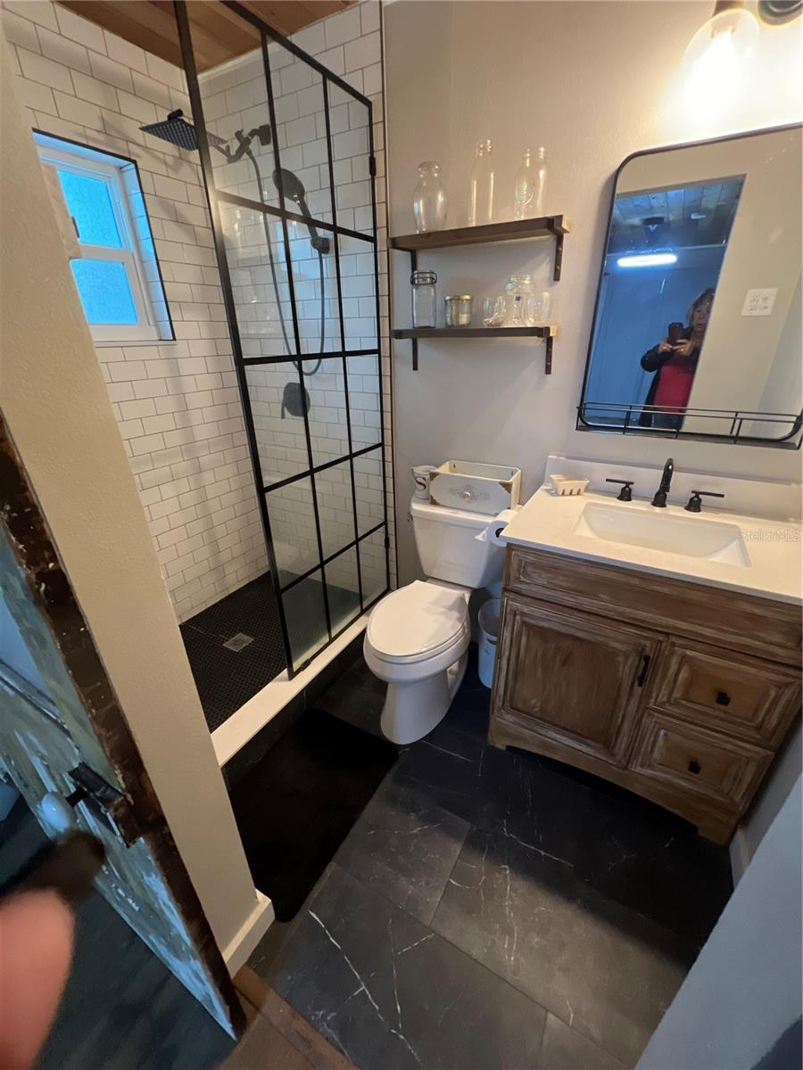 Image 70 of 100 For 5561 5th Place