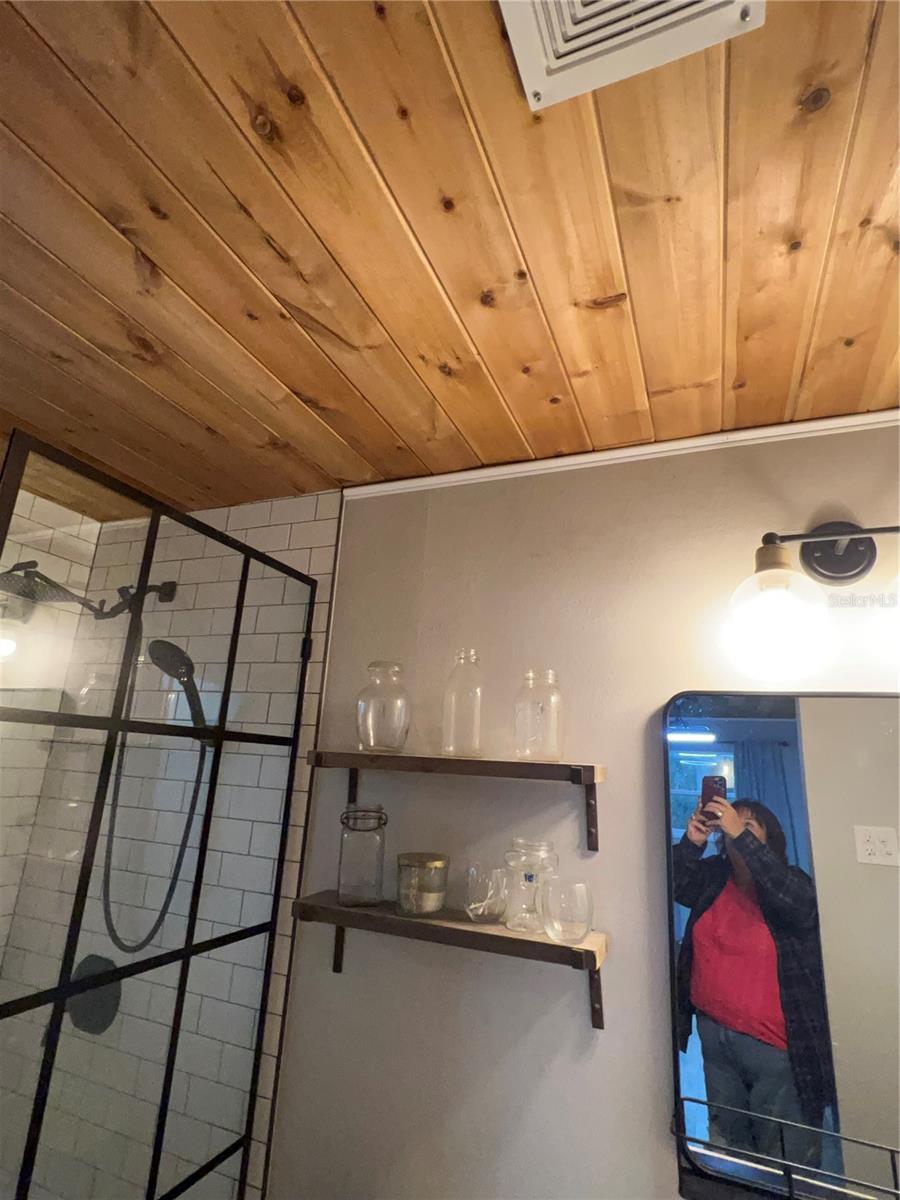 Image 72 of 100 For 5561 5th Place