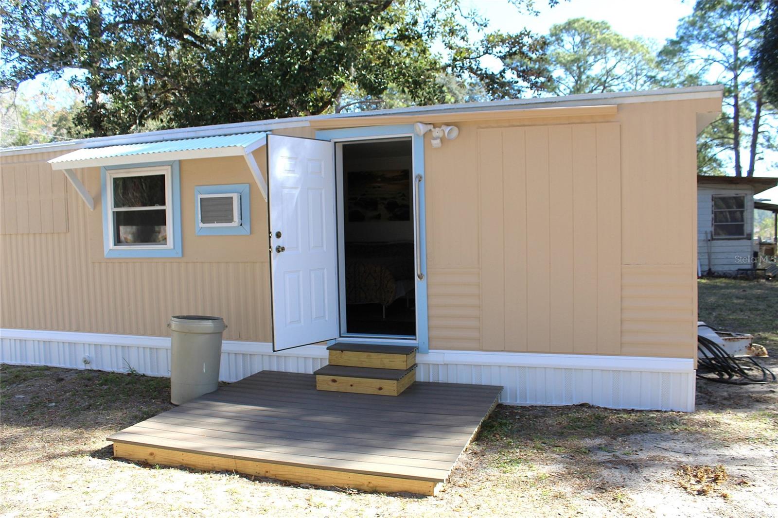 Image 12 of 30 For 18664 21st Place