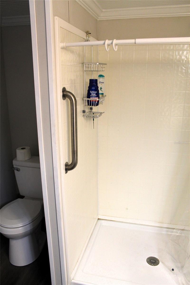 Image 18 of 30 For 18664 21st Place