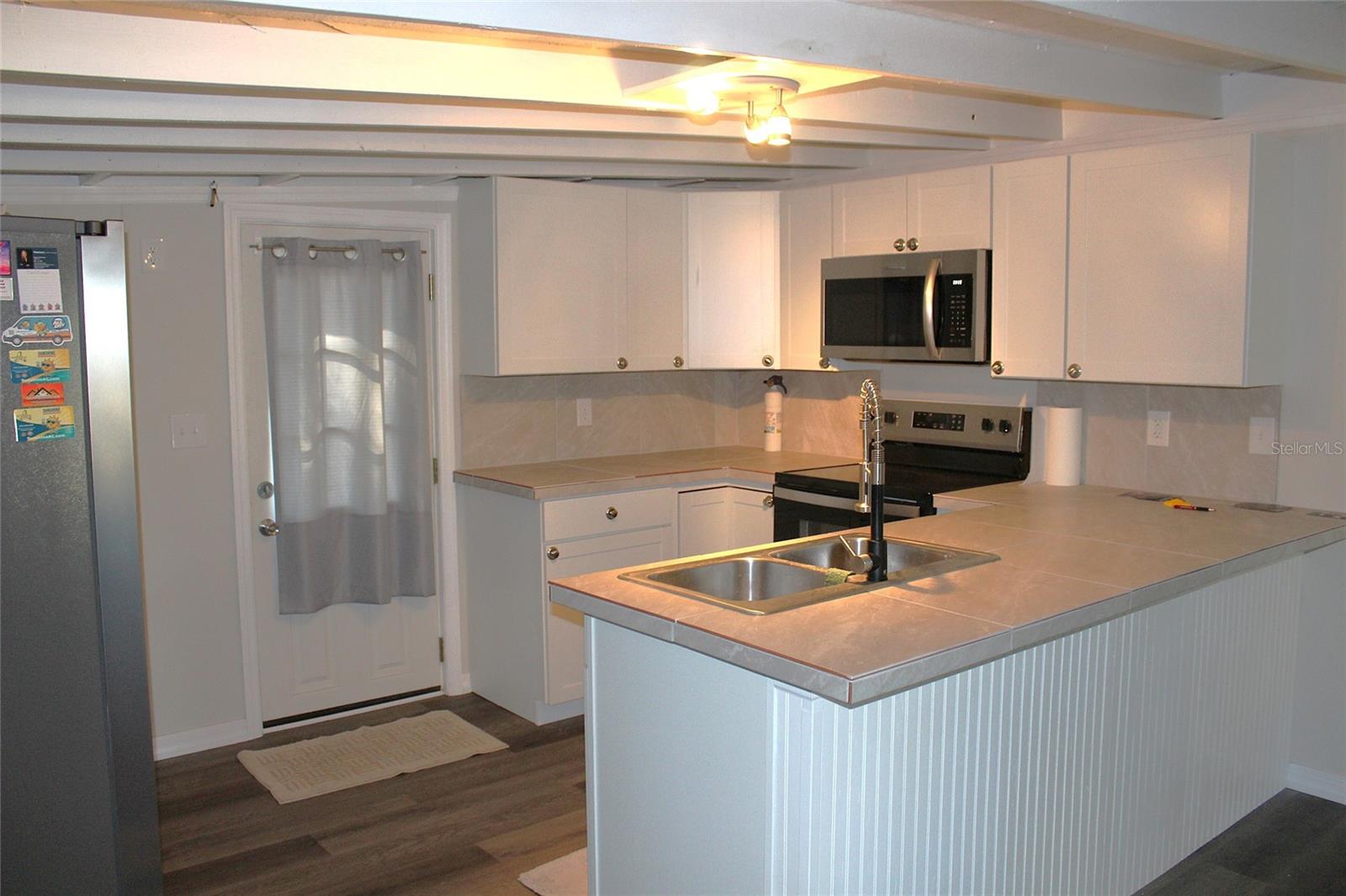 Image 26 of 30 For 18664 21st Place