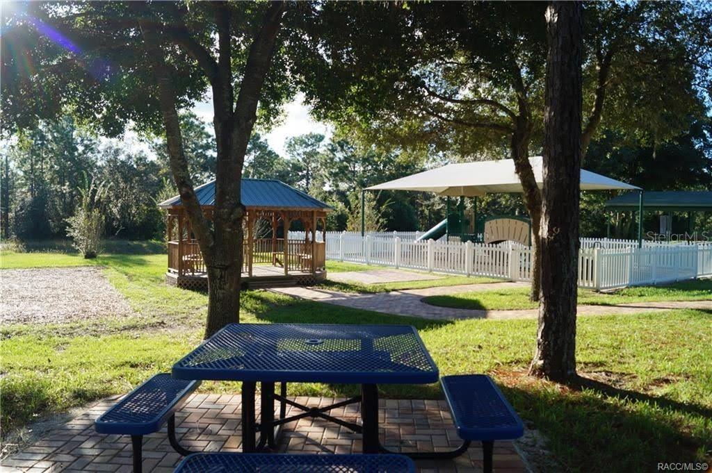 Image 32 of 37 For 4976 Yearling Drive