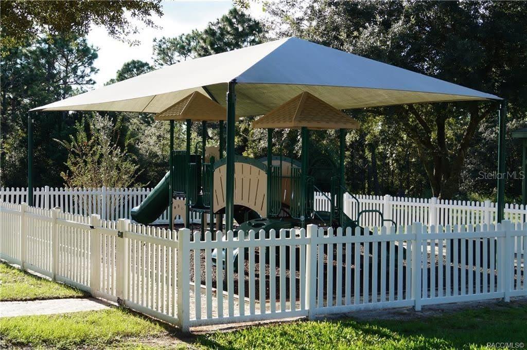 Image 33 of 37 For 4976 Yearling Drive