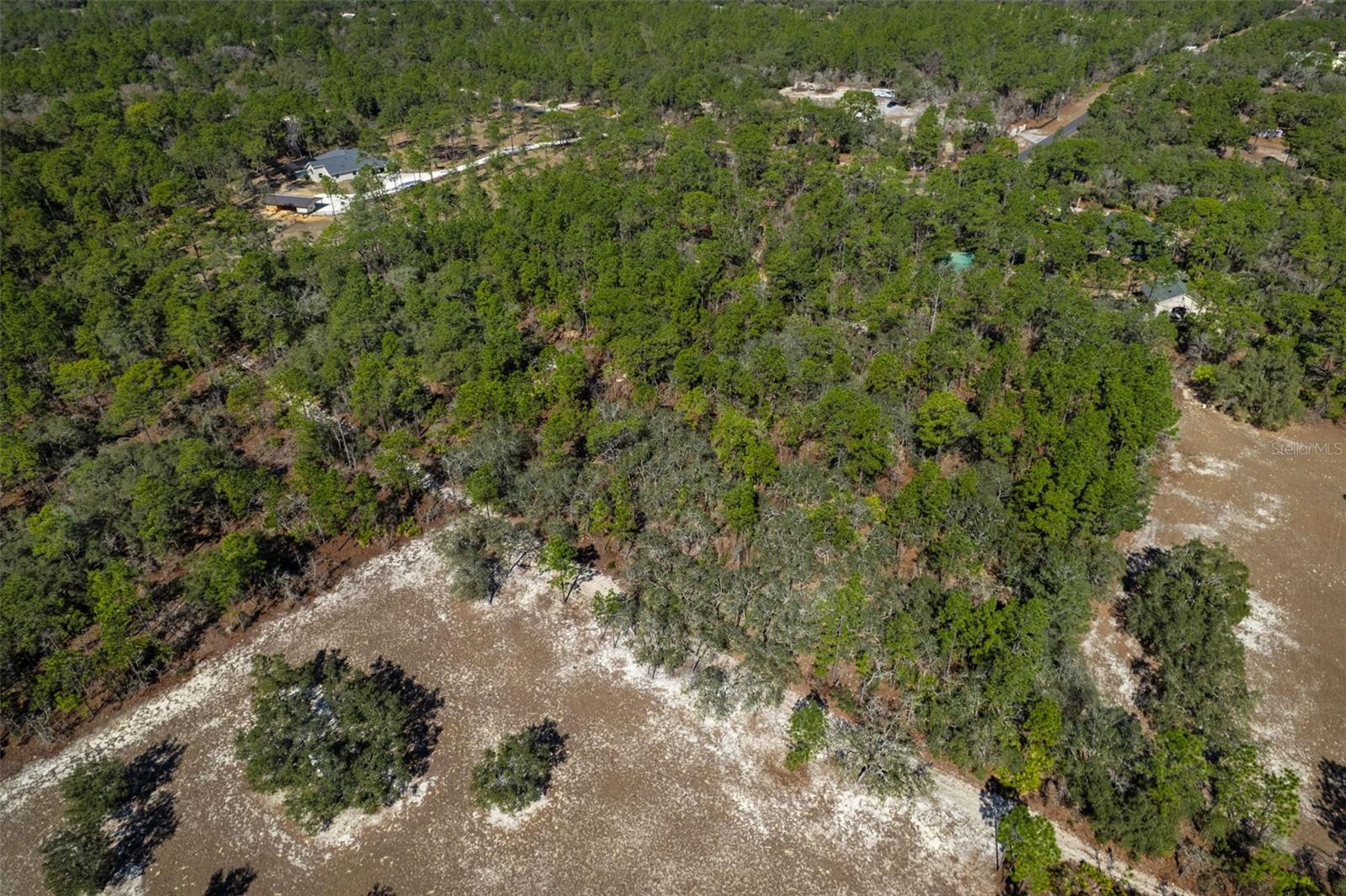 Image 4 of 37 For 4976 Yearling Drive