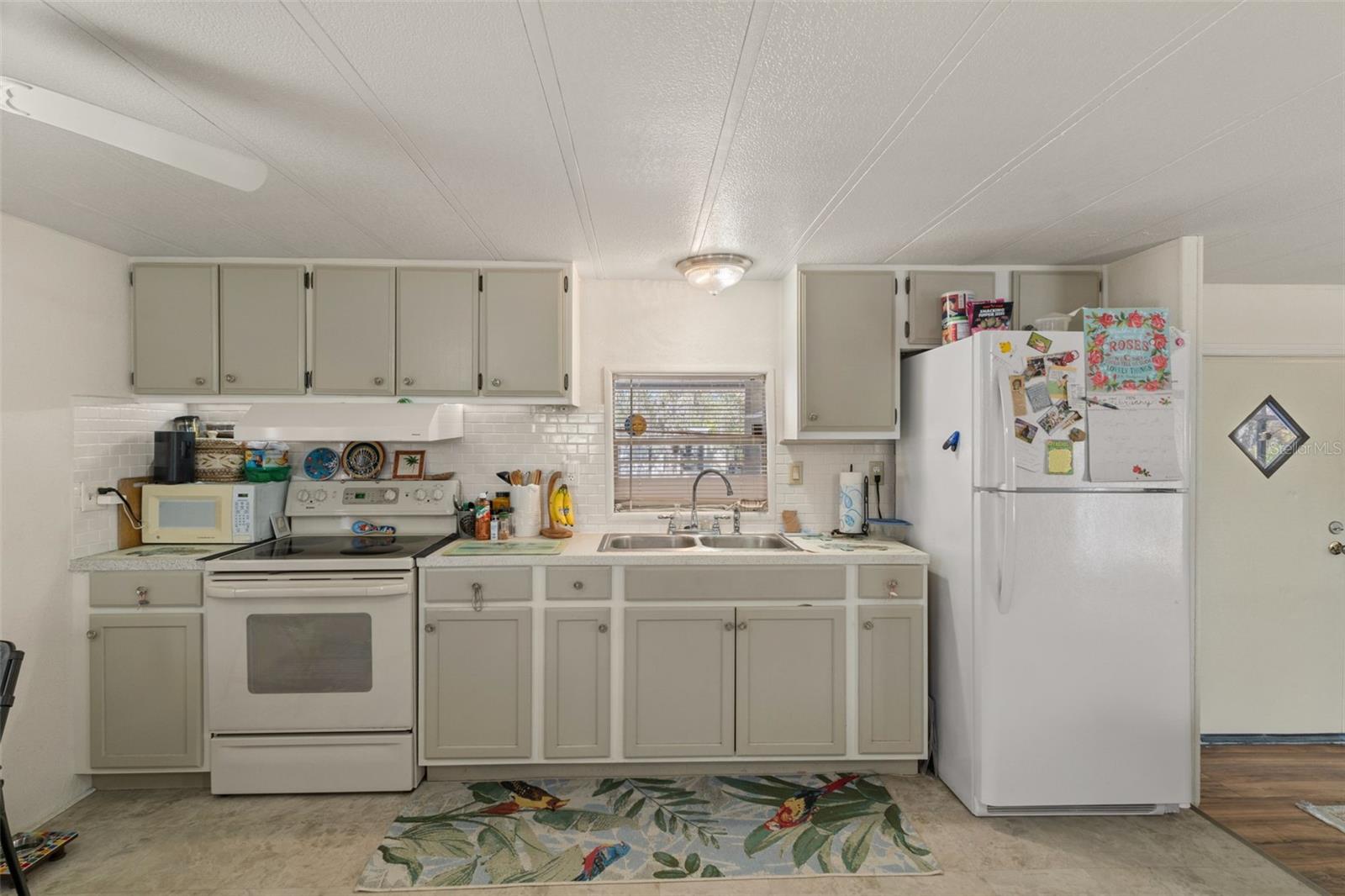 Image 16 of 32 For 5461 Doyle Terrace