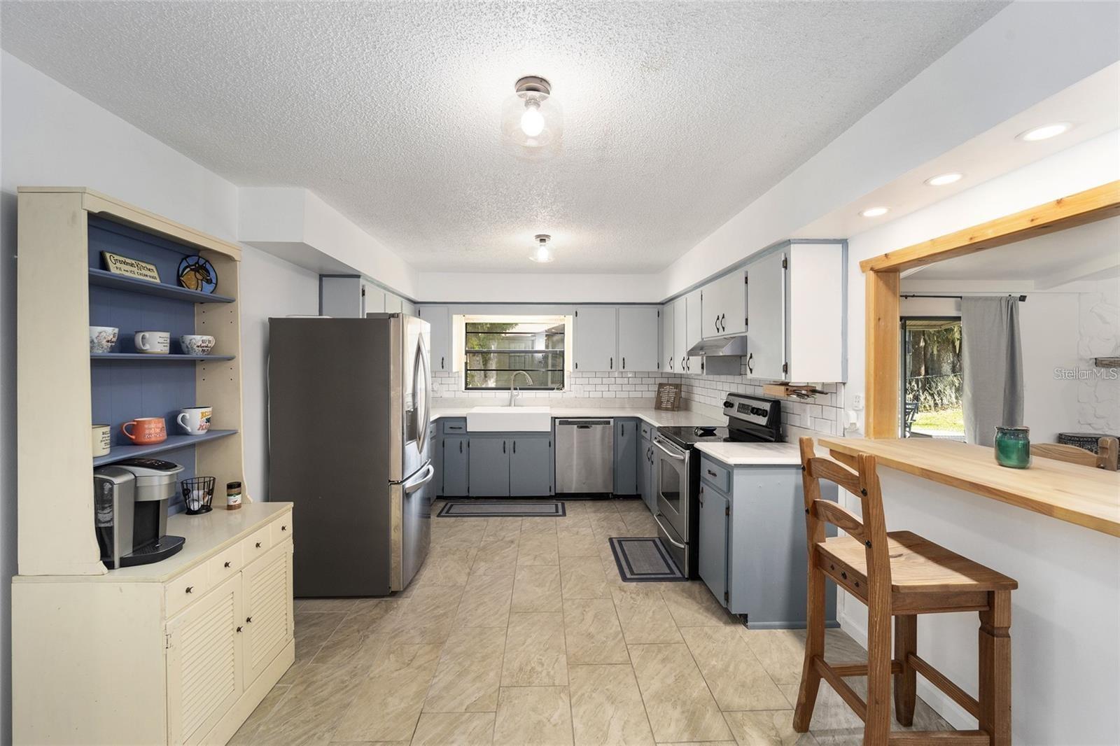 Image 13 of 29 For 4721 82nd Court