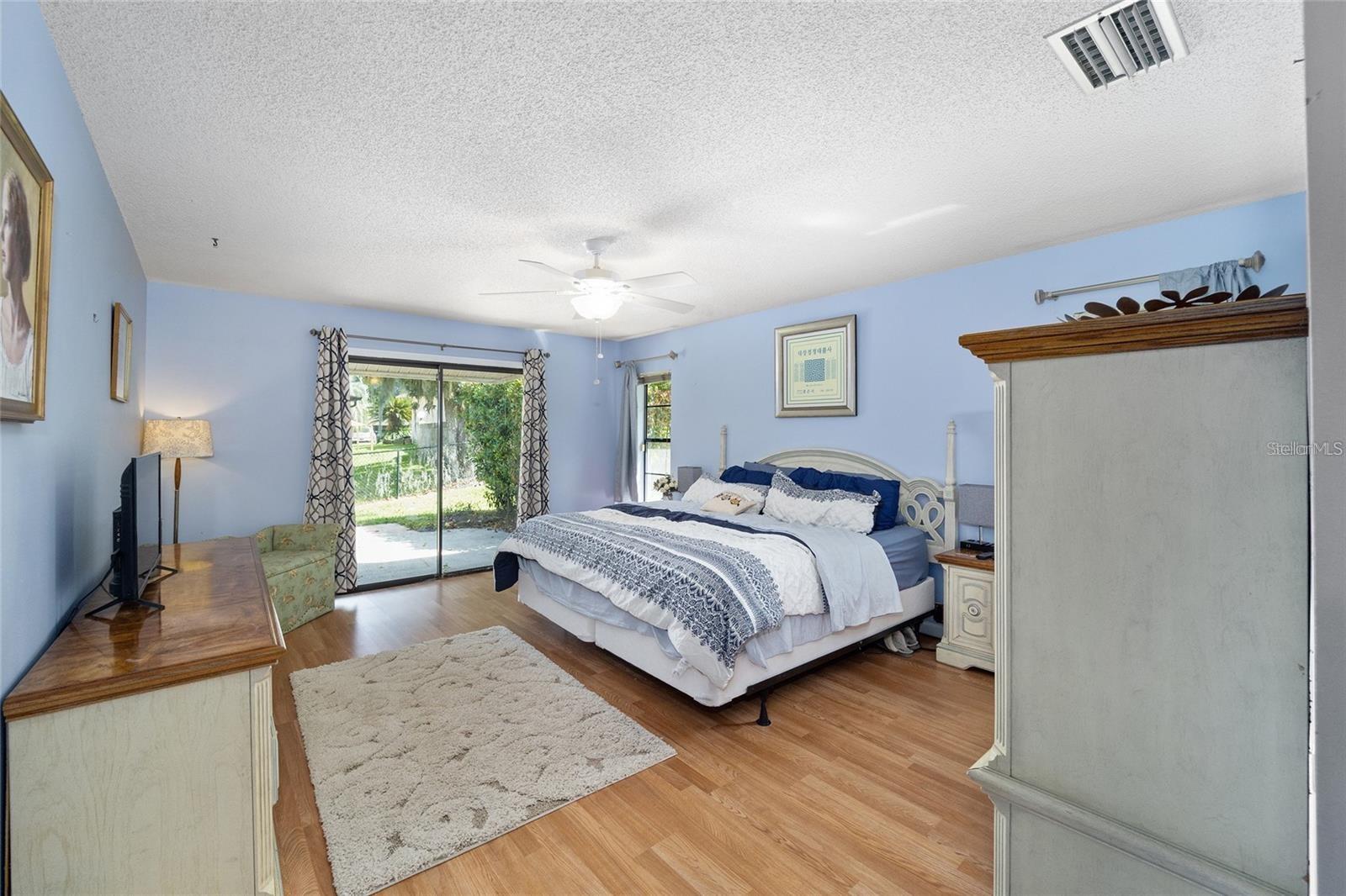 Image 17 of 29 For 4721 82nd Court