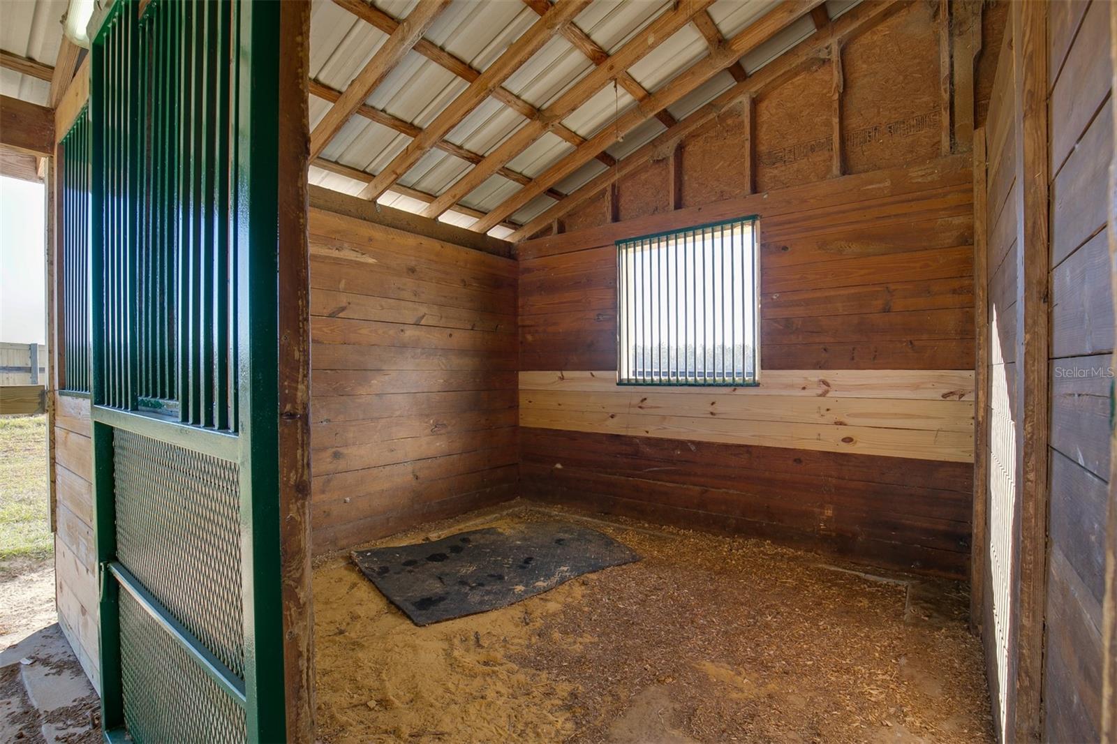 Image 11 of 16 For 2351 Ne 120 Avenue