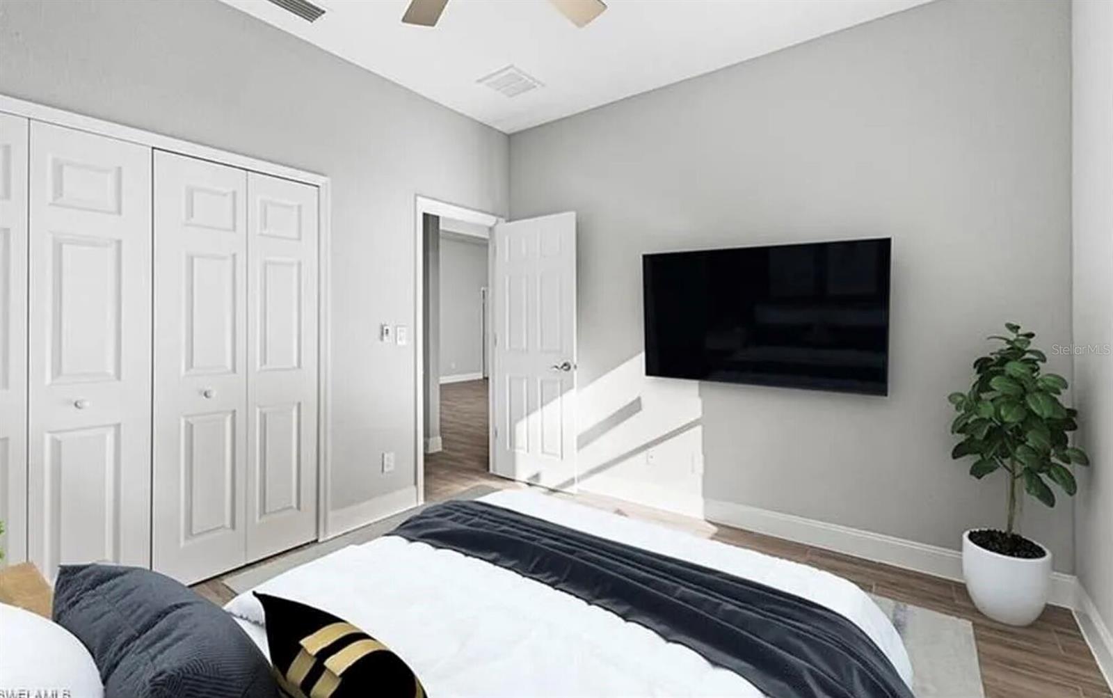 Image 5 of 11 For 2153 18th Avenue