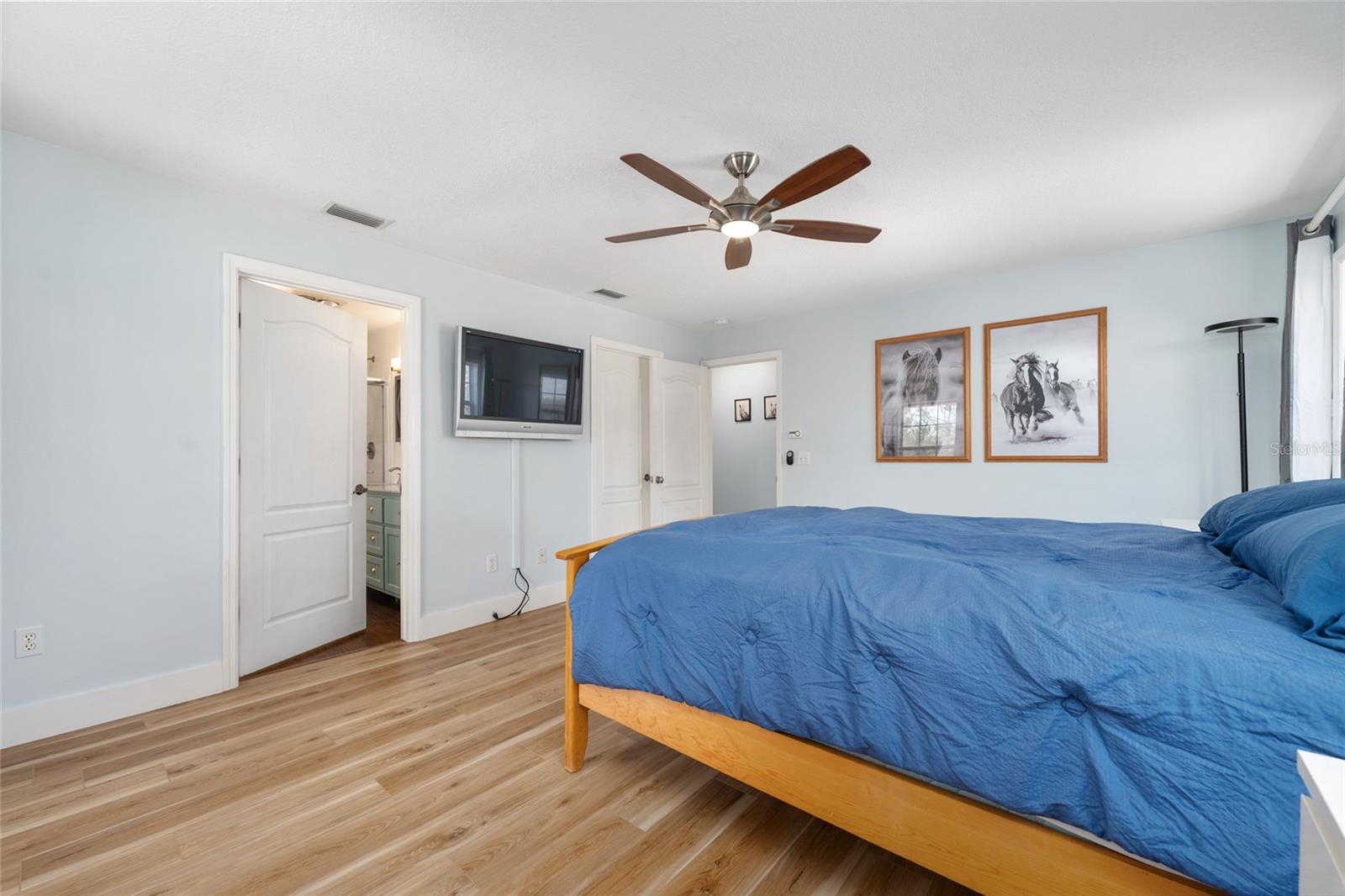 Image 15 of 55 For 7150 Se 147 Ave  2