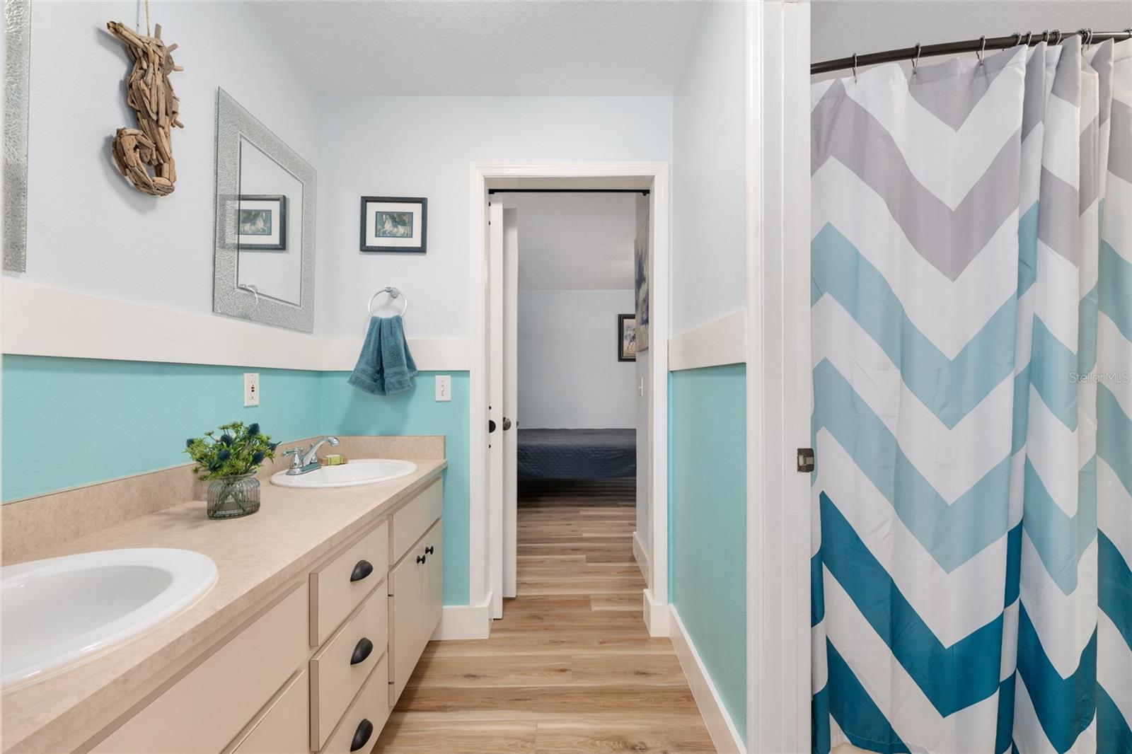 Image 21 of 55 For 7150 Se 147 Ave  2