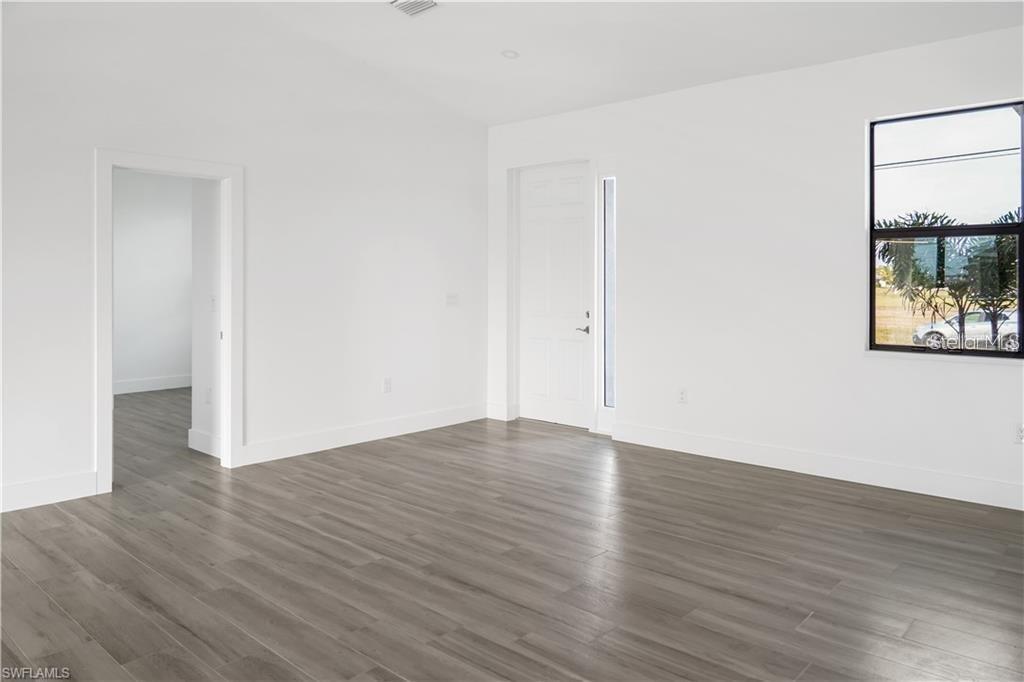 Image 6 of 16 For 1436 31st Avenue