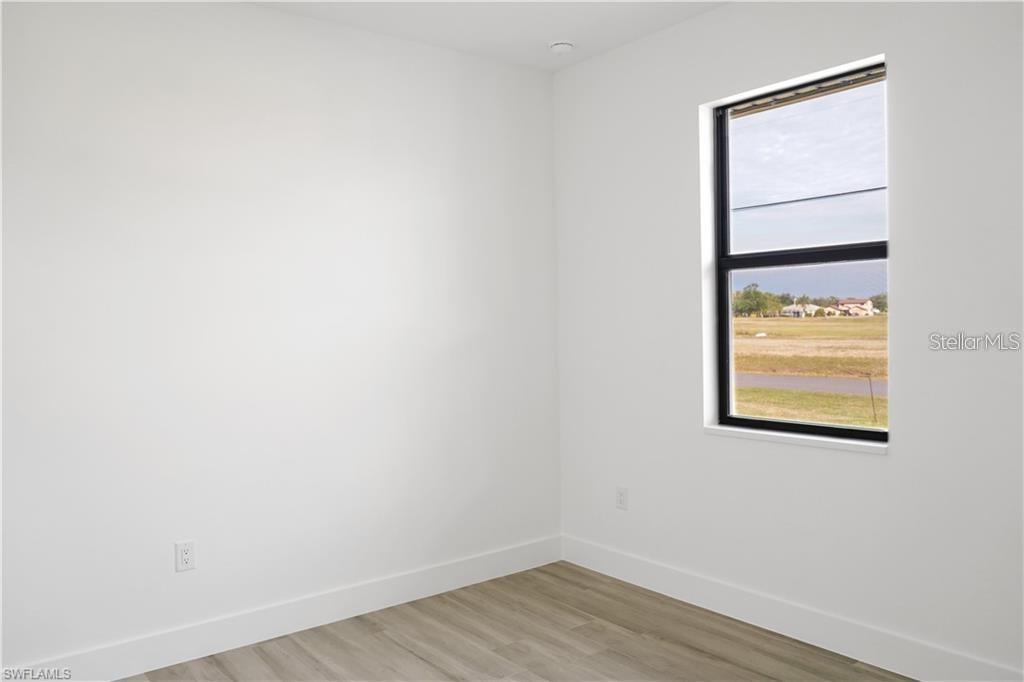 Image 9 of 16 For 1436 31st Avenue