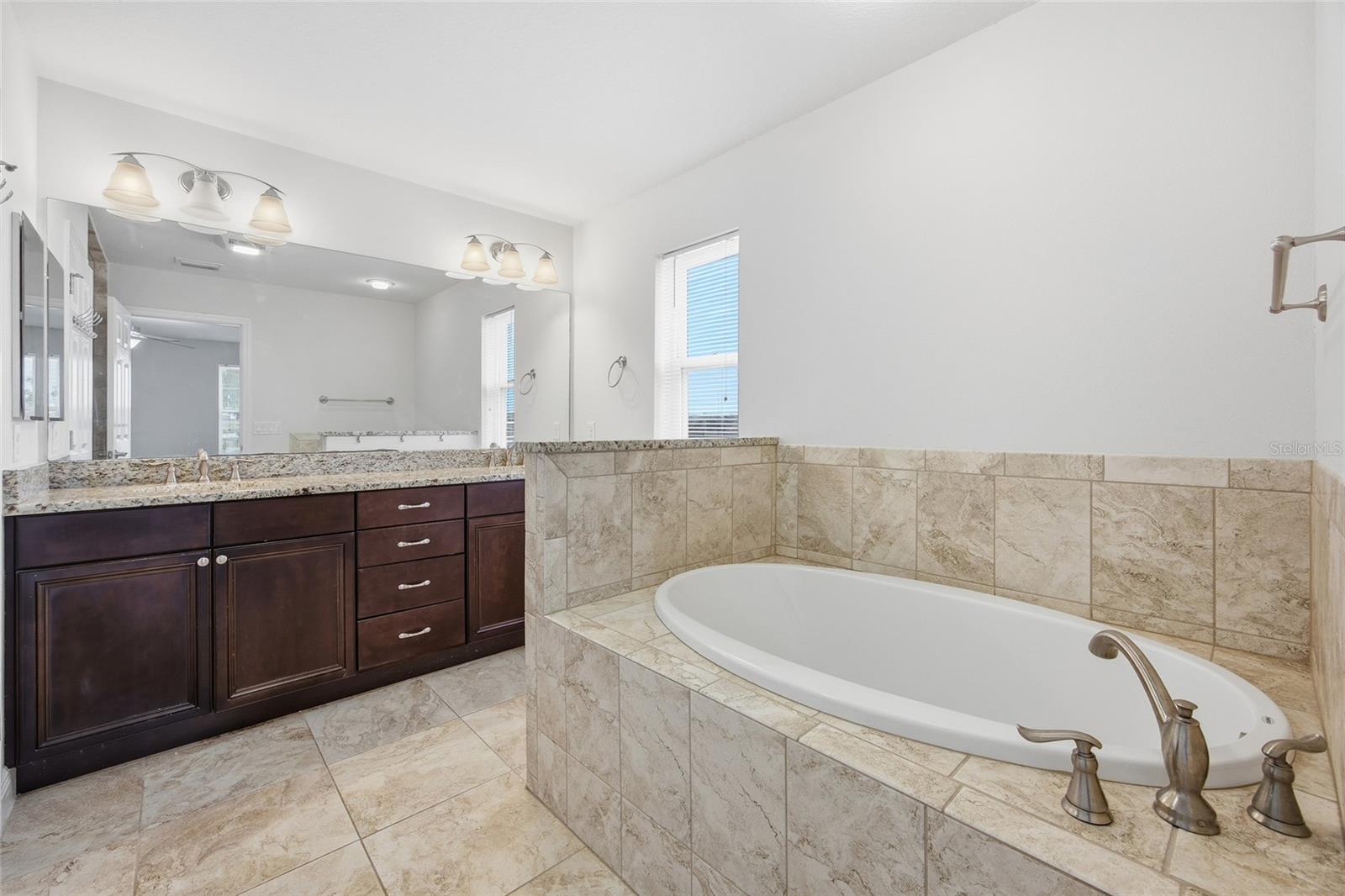 Image 28 of 47 For 4718 65th Place