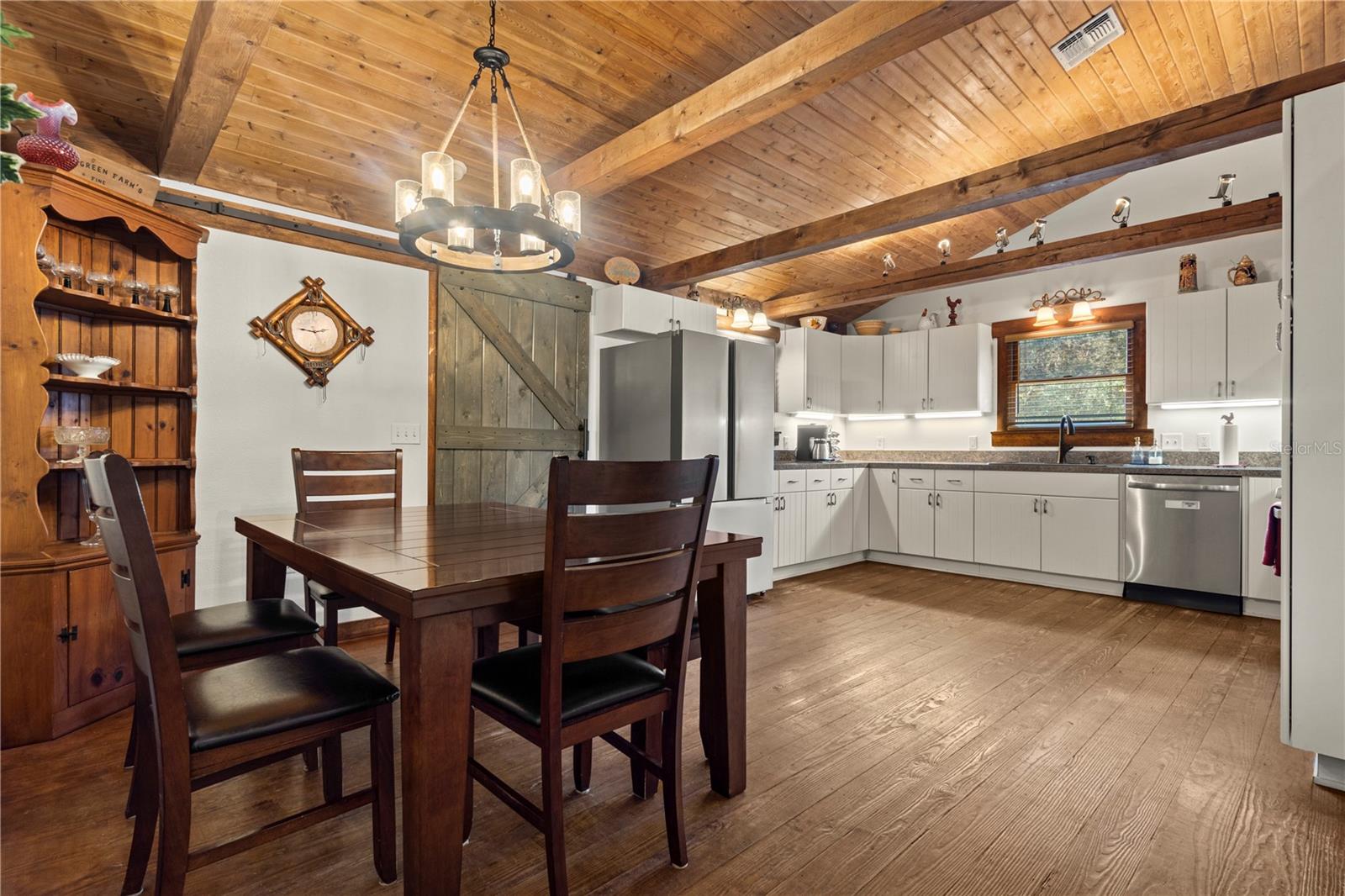 Image 16 of 87 For 4292 73 Trail