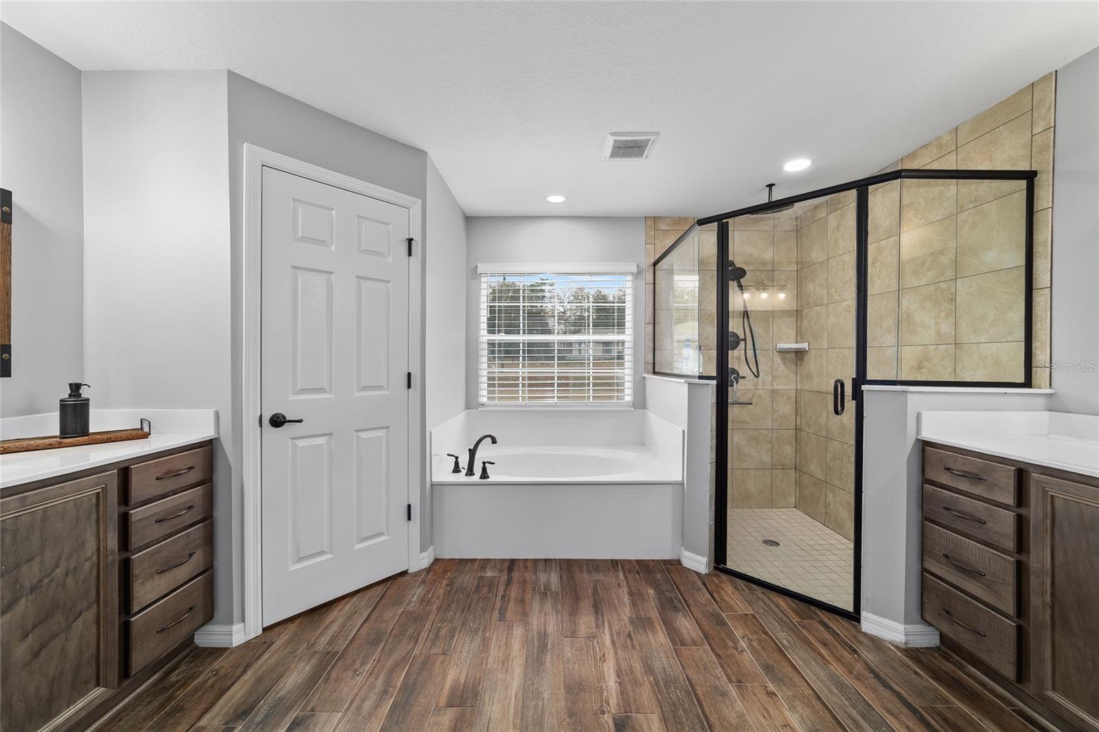 Image 21 of 88 For 9343 108th Place