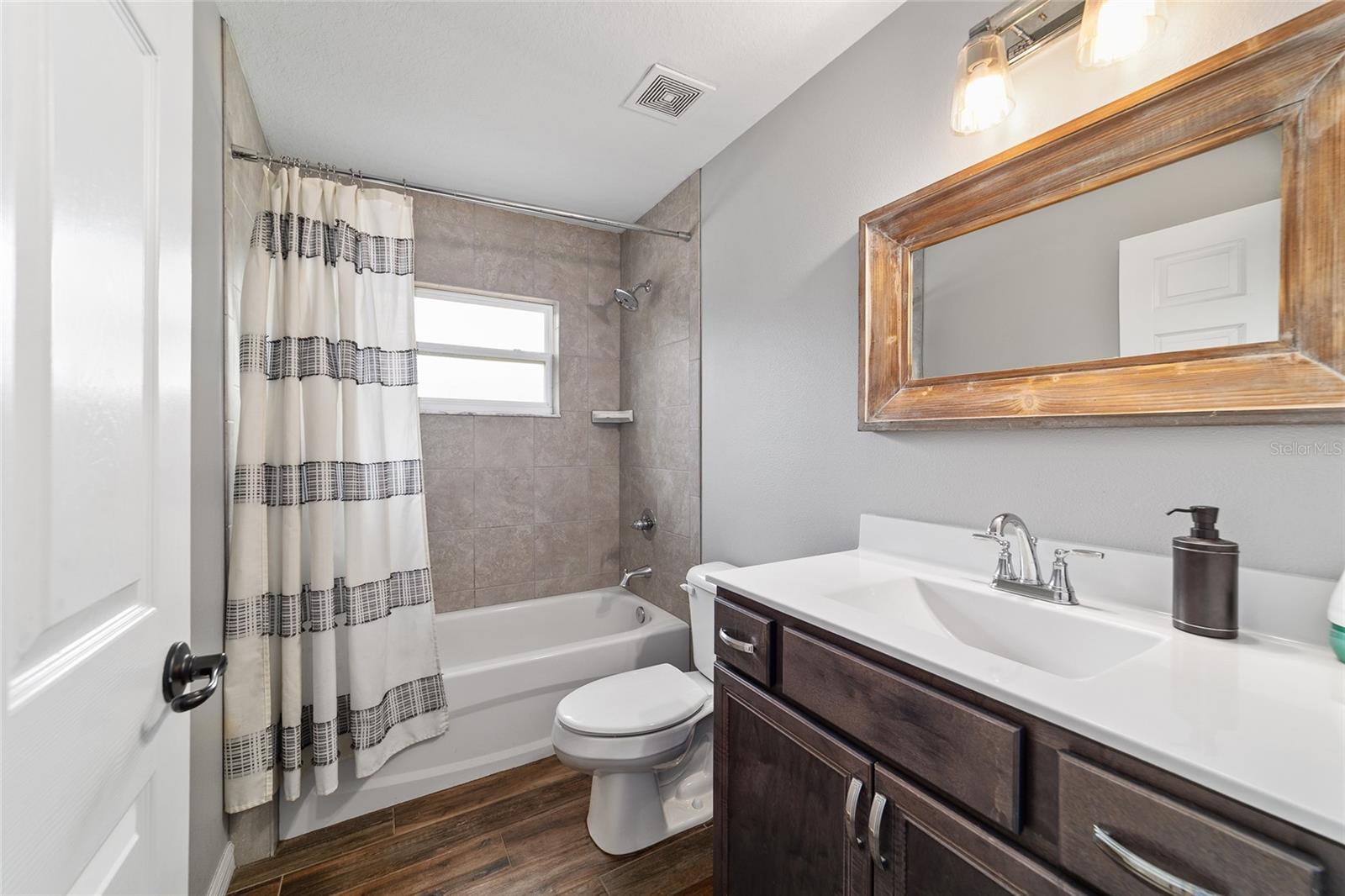 Image 24 of 88 For 9343 108th Place