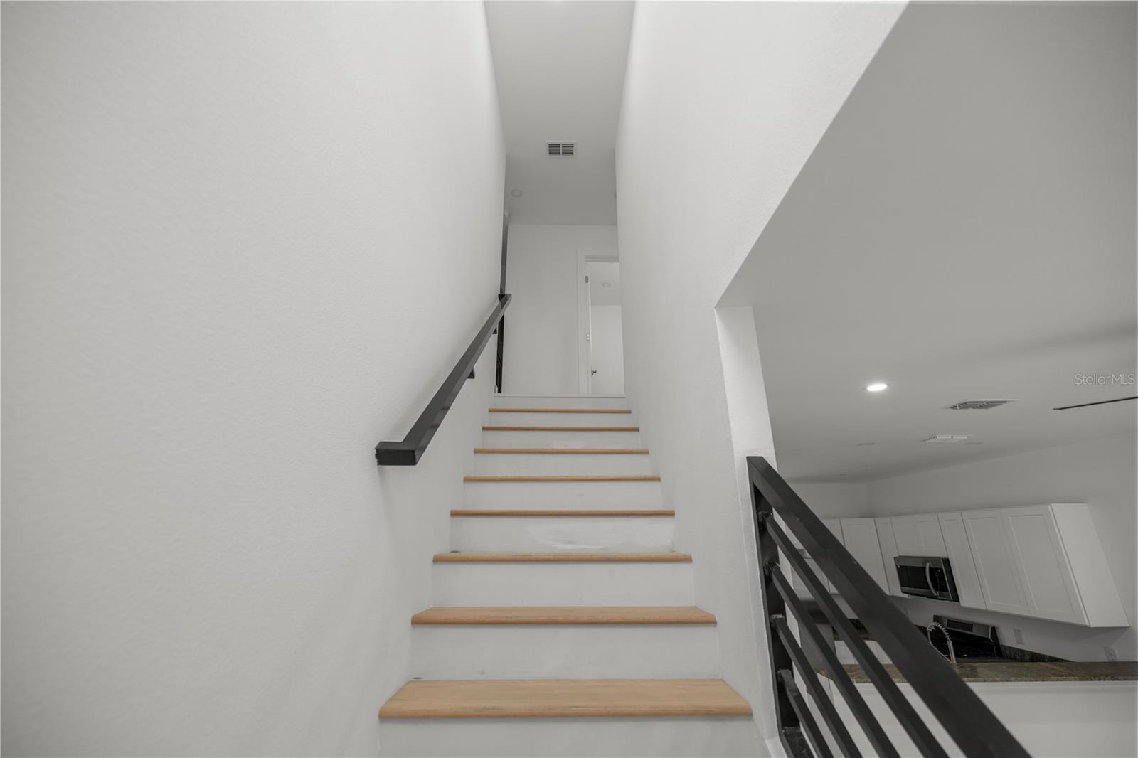 Image 15 of 38 For 310 6th Street