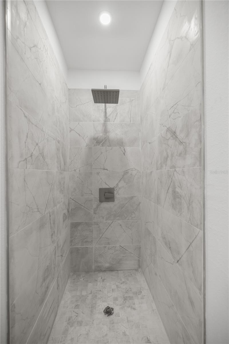 Image 21 of 38 For 310 6th Street