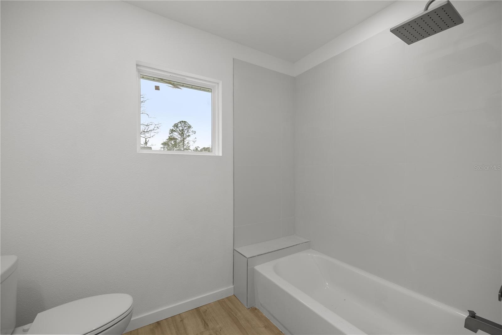 Image 23 of 38 For 310 6th Street