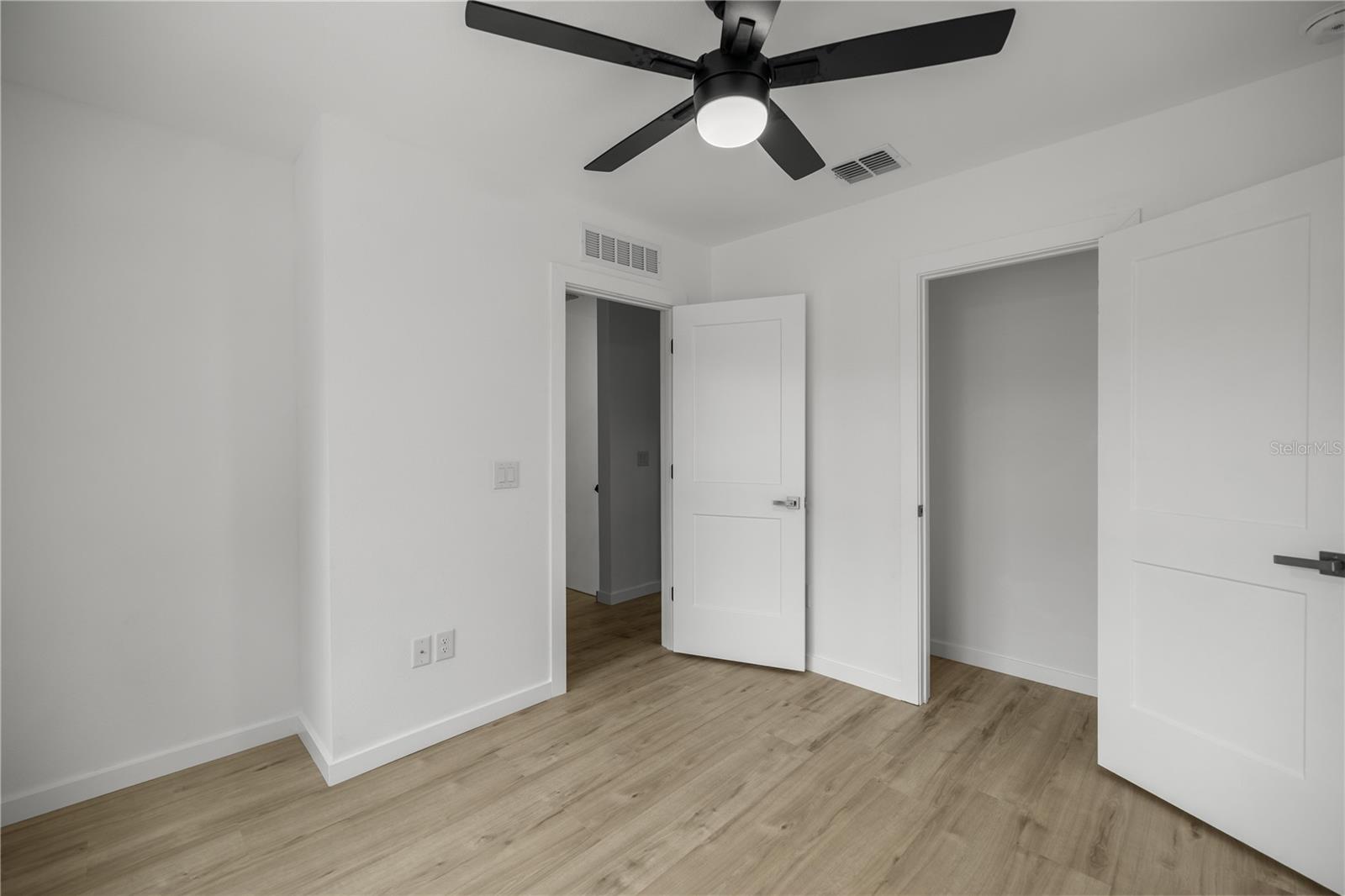 Image 25 of 38 For 310 6th Street