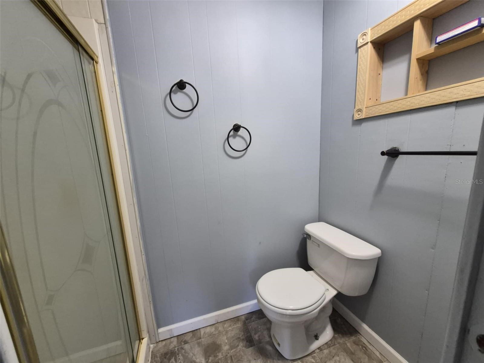 Image 15 of 22 For 18565 24th Lane