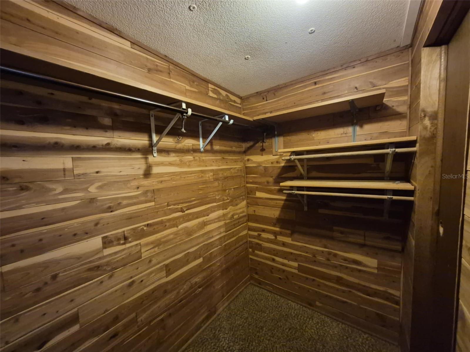 Image 5 of 22 For 18565 24th Lane